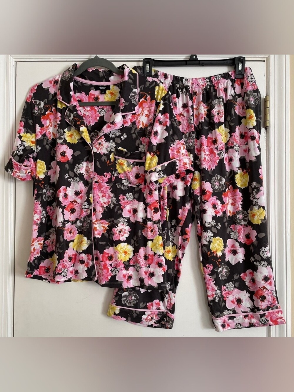 Simply Vera Vera Wang Black Floral Pajama Set with Pink & Yellow Blooms XL